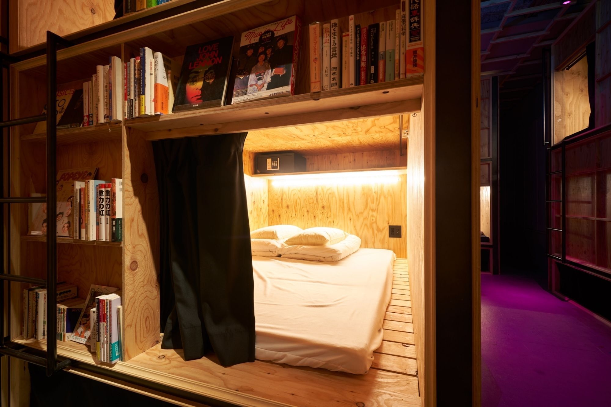 Book And Bed Shinjuku - Hotel 2*